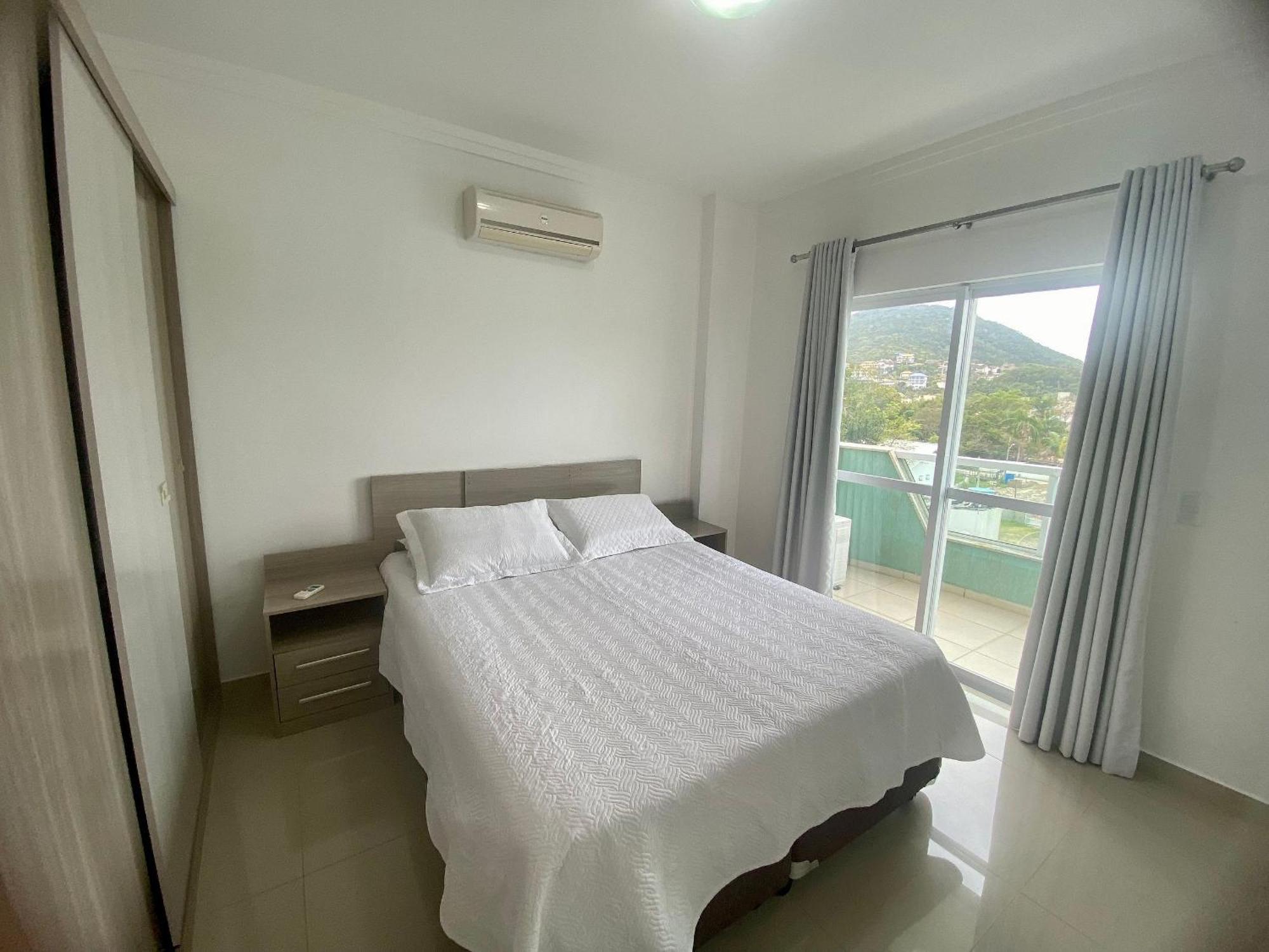 Res Costa Verde บอมบินญัส ภายนอก รูปภาพ